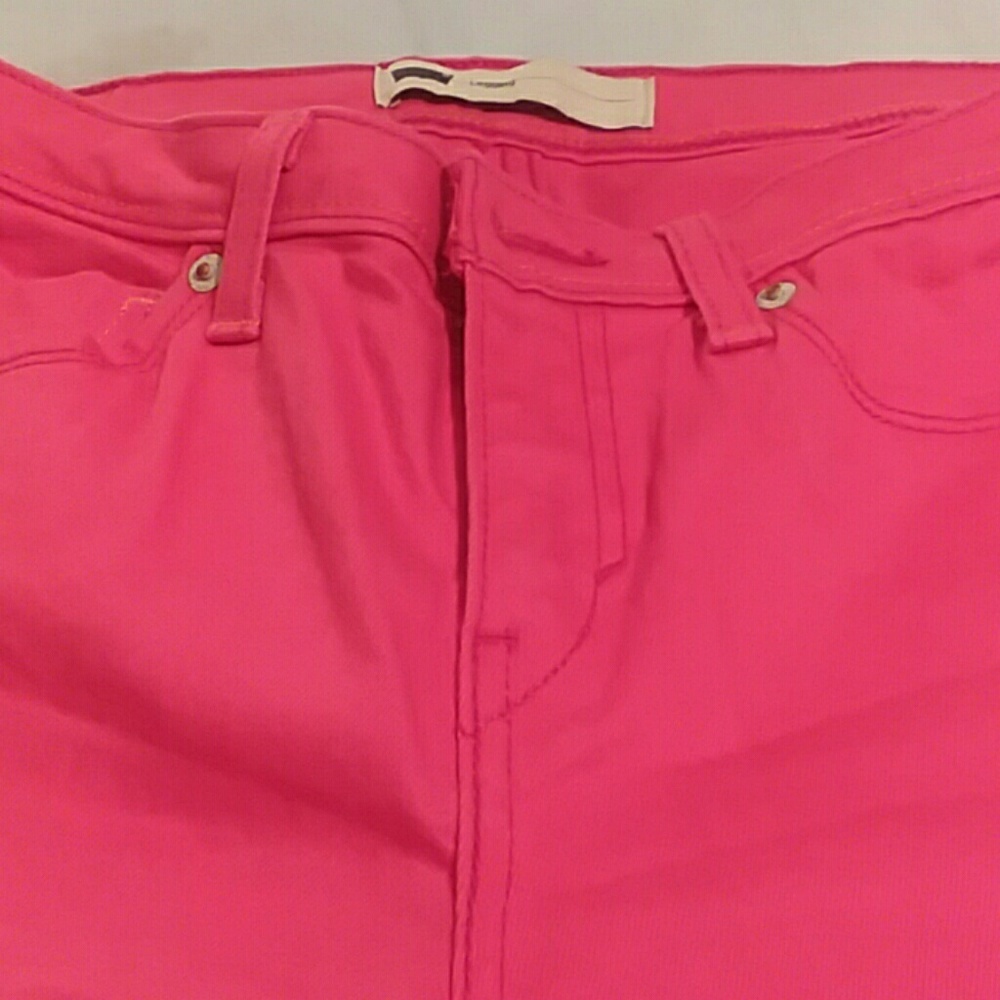 Ladies Levis - Picture 2 of 2